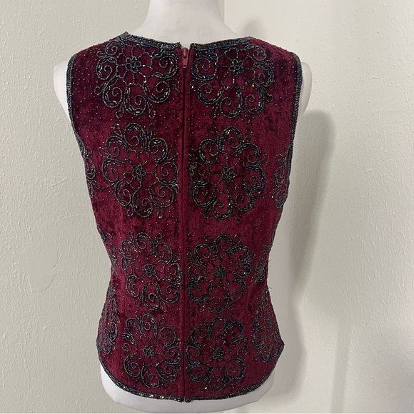Vintage Paradise NY Medium Wine Color Embellished Sleeveless Lined Back Zip Top - Picture 13 of 14